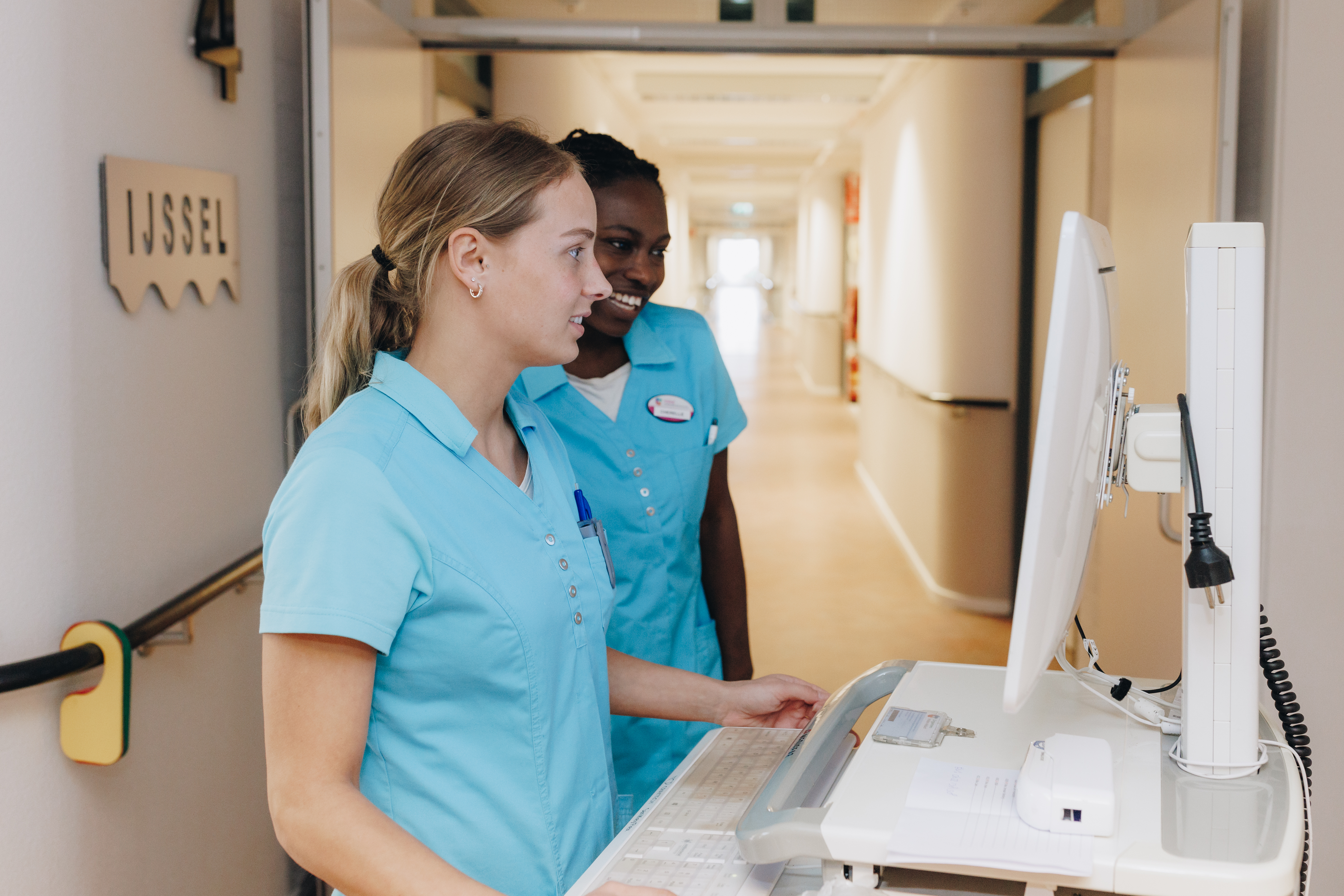 20 04 2023 Irishof Zorgpartners Medewerkewrs Zorg Computer Technologie