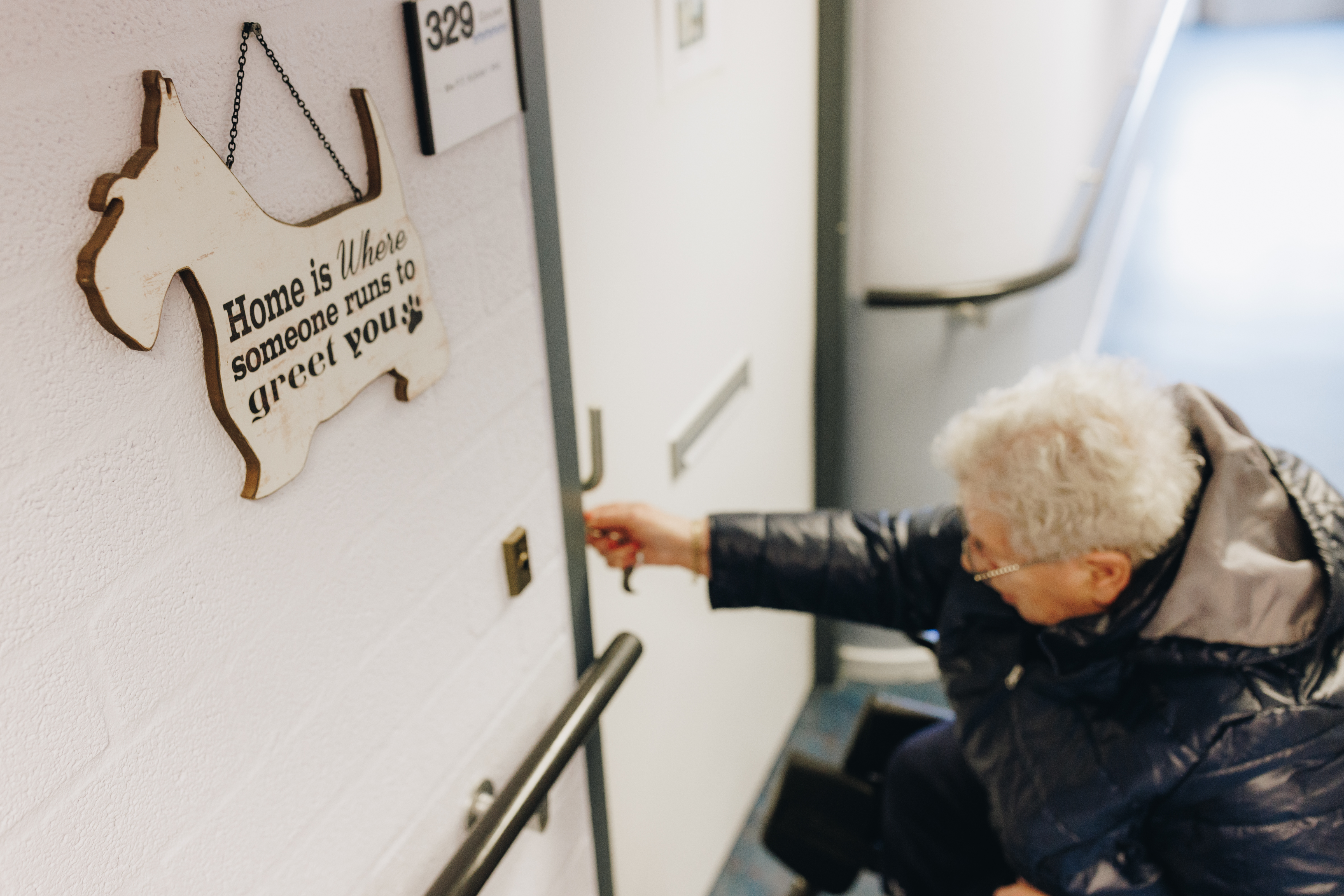 20 04 2023 Irishof Zorgpartners Bewoner Thuis Deur Openen