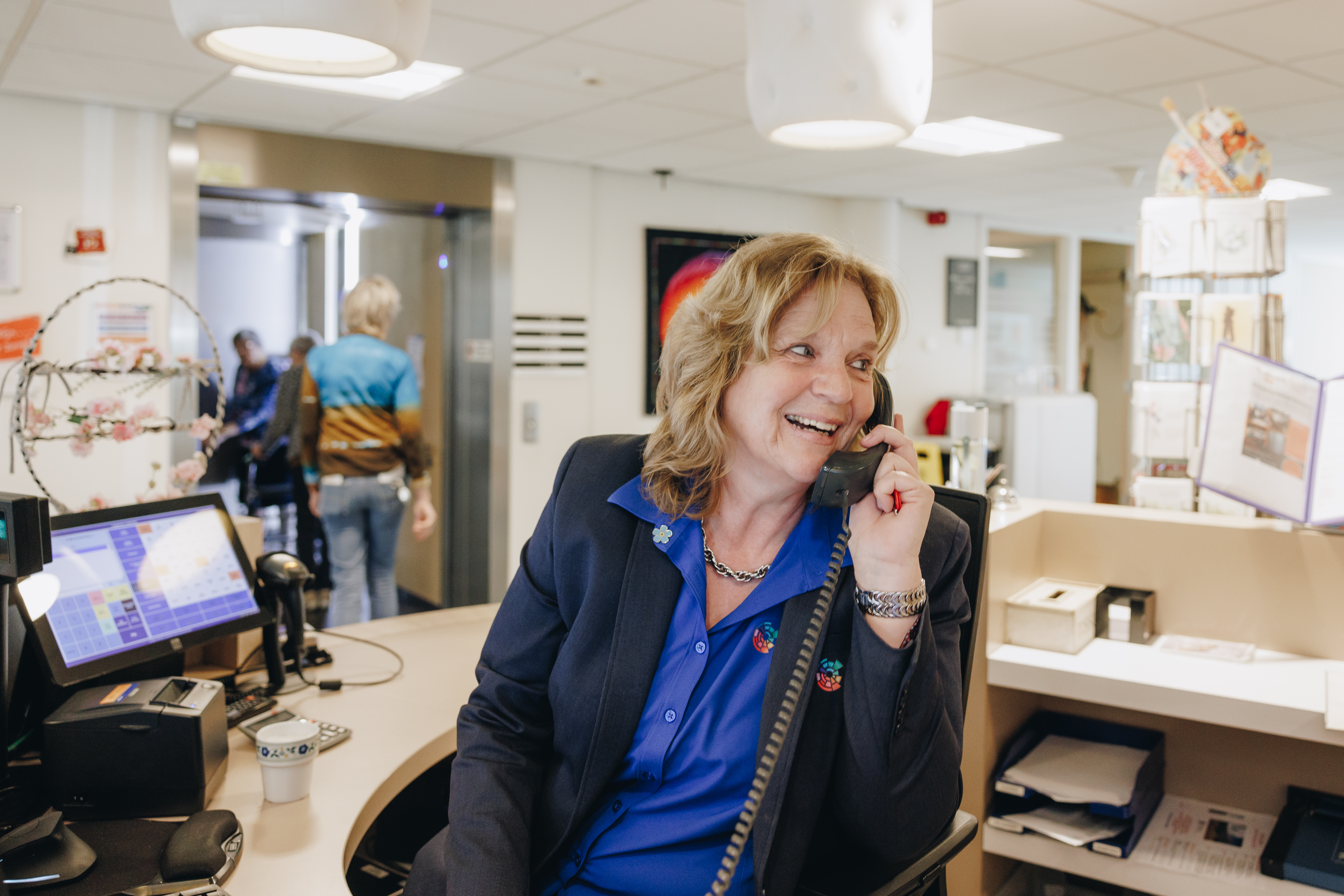 03 04 2023 Gouwestein Zorgpartners Medewerker Secretariaat Receptie Lift Kassa Formulieren Kaarten Kopen