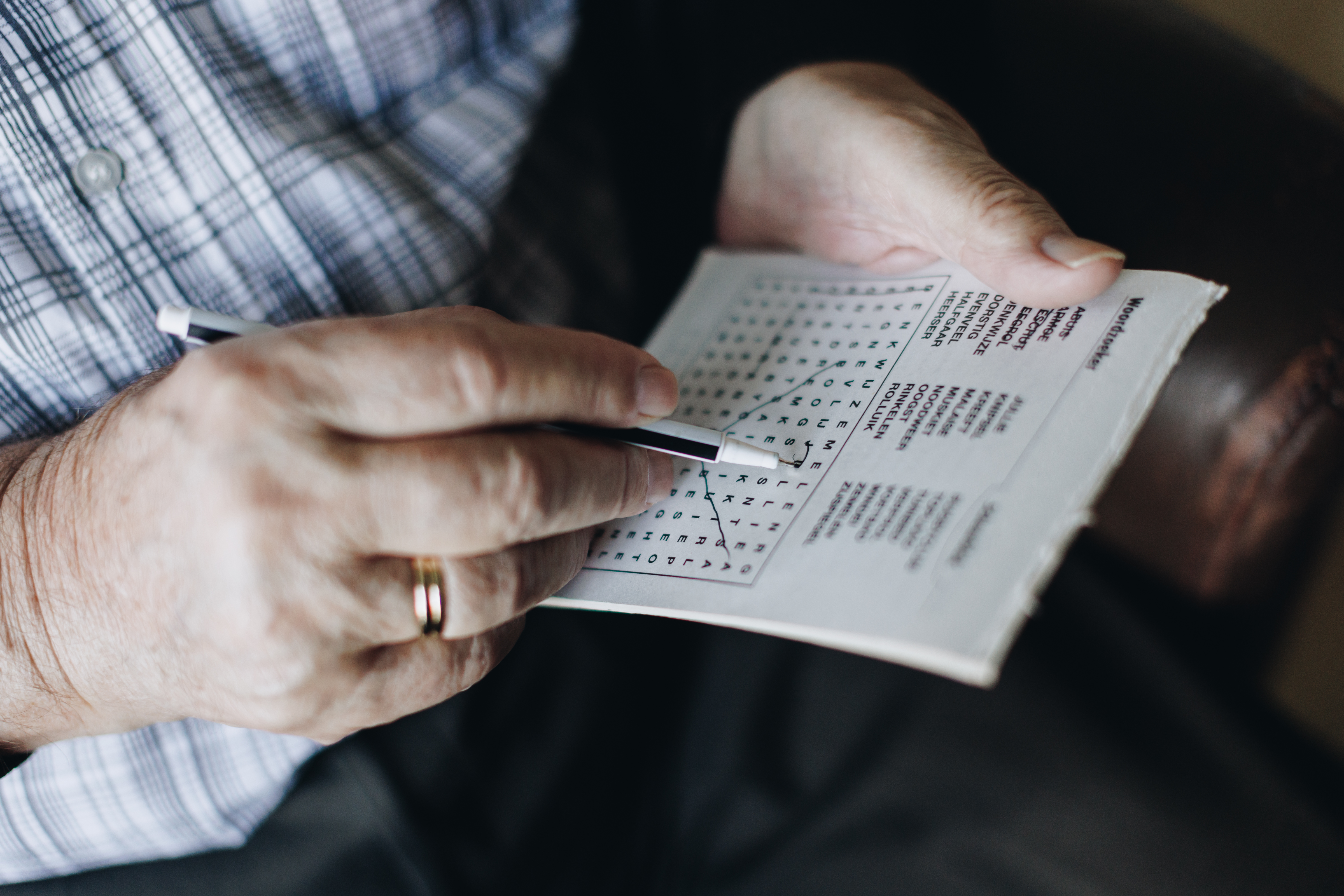 27 03 2023 De Rietkraag Souburgh Zorgpartners Closeup Spelletje Woordzoeker