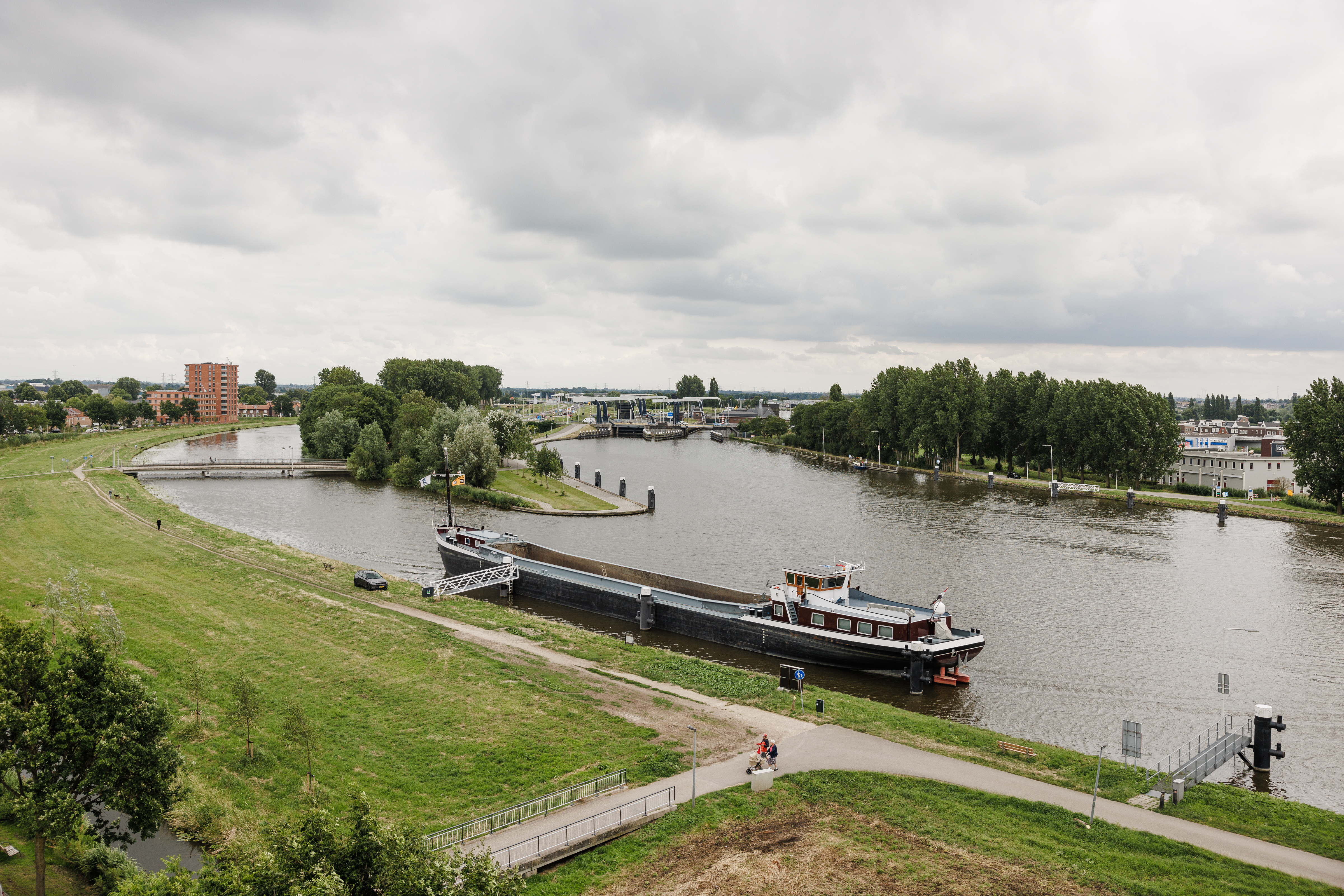 19 07 23 ZPMH Gebouwen Bernardflat, Julianastaete 9