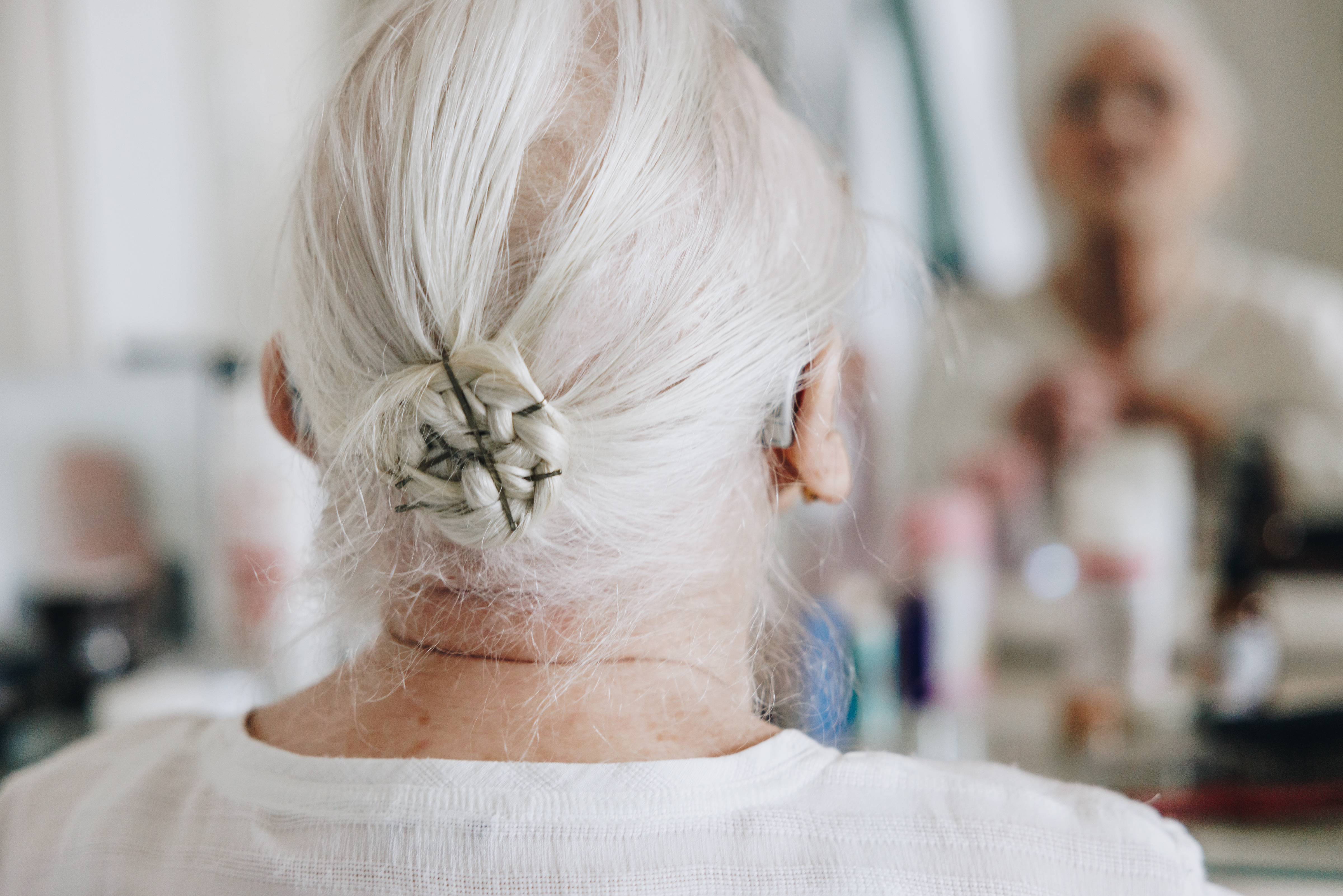 17 04 2023 Zorgpartners Thuiszorg Cliënt Haar Knot Achterkant