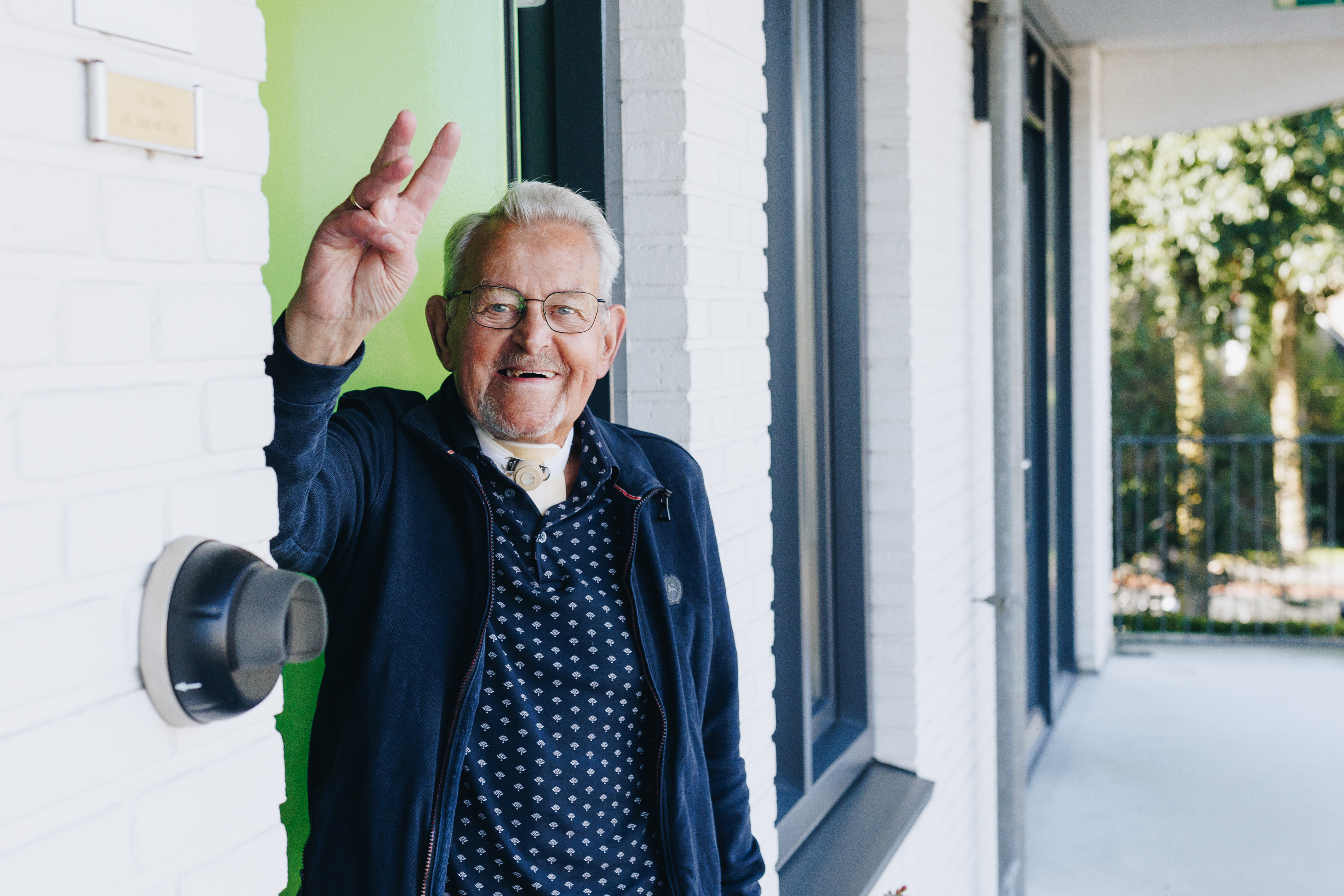 10 10 2024 Thuiszorg Client Zwaaien Voordeur